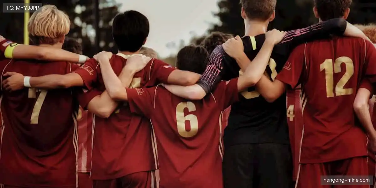 直播镜头锁定胜负悬念，你的呐喊永不迟到！📺